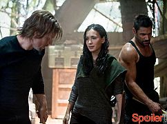 Arrow: 2x01 City of Heroes - zdjęcia promocyjne