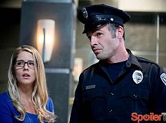 Arrow: 2x01 City of Heroes - zdjęcia promocyjne