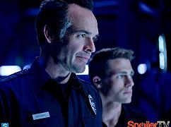 Arrow: 2x01 City of Heroes - zdjęcia promocyjne