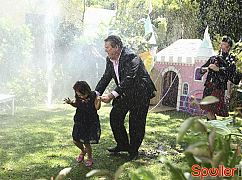 Współczesna rodzina: 5x03 Larry's Wife - zdjęcia promocyjne