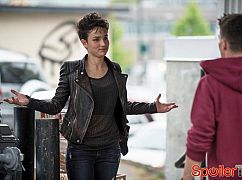 Arrow: 2x03 Broken Dolls - zdjęcia promocyjne