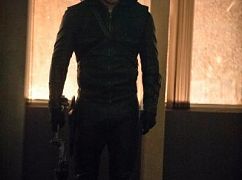 Arrow: 2x03 Broken Dolls - zdjęcia promocyjne