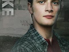 Plakaty promocyjne postaci 1 sezonu serialu Ravenswood
