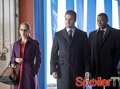 Arrow: 2x08 The Scientist - zdjęcia promocyjne