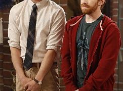 Dads: 1x11 The Glitch That Stole Christmas - zdjęcia promocyjne