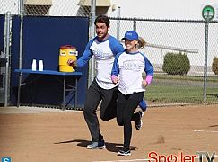 Crazy Ones: 1x09 Sixteen-Inch Softball - zdjęcia promocyjne