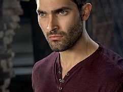 Zdjęcia promocyjne obsady 3 sezonu serialu Nastoletni wilkołak