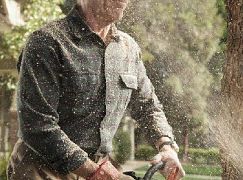 Growing Up Fisher: 1x01 Pilot - zdjęcia promocyjne