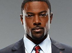 Zdjęcia promocyjne obsady 1 sezonu serialu Crisis