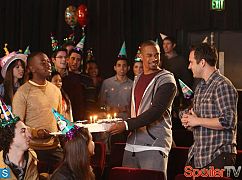 Jess i chłopaki: 3x13 Birthday - zdjęcia promocyjne