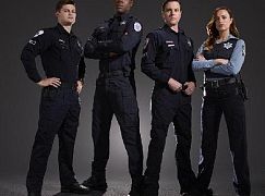 Zdjęcia promocyjne obsady 1 sezonu serialu Sirens