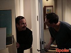 Sean Saves the World: 1x13 I Know Why the Caged Bird Zings - zdjęcia promocyjne
