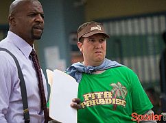 Brooklyn Nine-Nine: 1x17 Full Boyle - zdjęcia promocyjne