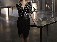 Zdjęcia promocyjne obsady 2 sezonu serialu Arrow