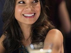 Mixology: 1x02 Liv & Ron - zdjęcia promocyjne