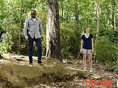 Resurrection: 1x02 Unearth - zdjęcia promocyjne