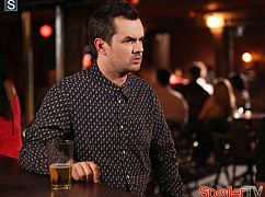 Legit: 2x03 Racist - zdjęcia promocyjne