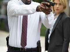 Crisis: 1x02 If You Are Watching This I Am Dead - zdjęcia promocyjne