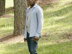 Resurrection: 1x04 Us Against the World - zdjęcia promocyjne