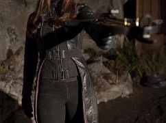 Arrow: 2x17 Birds of Prey - zdjęcia promocyjne
