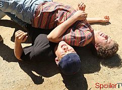 Surviving Jack: 1x03 How Do You Talk To An Angel - zdjęcia promocyjne