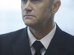 Zawód: Amerykanin: 2x06 Behind the Red Door - zdjęcia promocyjne