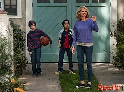 Growing Up Fisher: 1x08 The Man With the Spider Tattoo - zdjęcia promocyjne