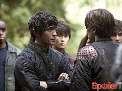 The 100: 1x04 Murphy's Law - zdjęcia promocyjne