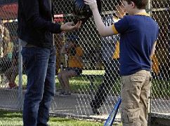 About a Boy: 1x10 About A Boy's Dad - zdjęcia promocyjne