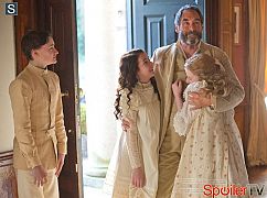 Dom grozy: 1x05 Closer Than Sisters - informacja prasowa