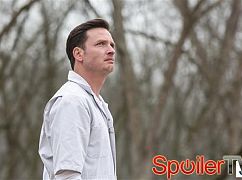 Rectify: 2x01 Running With the Bull - zdjęcia promocyjne