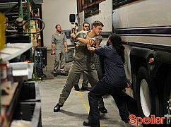 Graceland: 2x04 Magic Number - zdjęcia promocyjne
