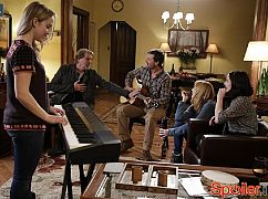 The Black Box: 1x09 Sing Like Me - zdjęcia promocyjne