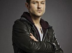 Zdjęcia promocyjne obsady 1 sezonu serialu The Lottery