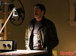 The Bridge: 2x02 Ghost of a Flea - zdjęcia promocyjne