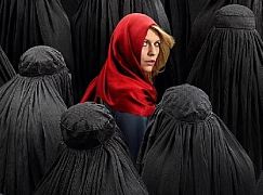 Plakaty promocyjne 4 sezonu serialu Homeland