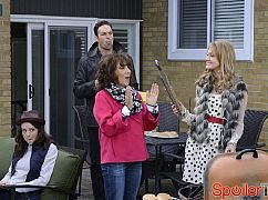 Working the Engels: 1x06 The Crazy Family - zdjęcia promocyjne