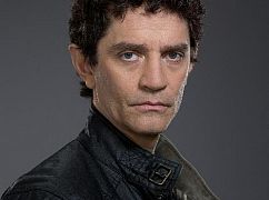 Zdjęcia promocyjne obsady 1 sezonu serialu The Intruders