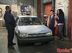 Young and Hungry: 1x08 Young & Car-Less - zdjęcia promocyjne