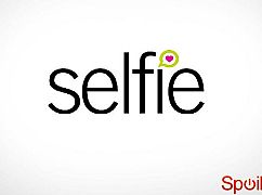 Plakaty promocyjne 1 sezonu serialu Selfie