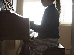 The Intruders: 1x02 And Here…You Must Listen - zdjęcia promocyjne