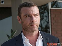 Ray Donovan: 2x09 Snowflake - zdjęcia promocyjne