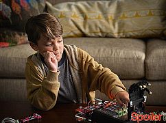 Extant: 1x11 A New World - zdjęcia promocyjne