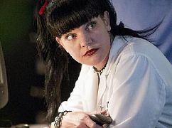 Agenci NCIS: 12x01 Twenty Klicks - zdjęcia promocyjne