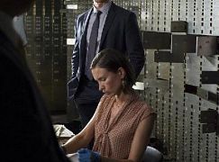 Blacklist: 2x02 Monarch Douglas Bank - zdjęcia promocyjne