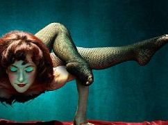 Plakaty promocyjne 4 sezonu serialu American Horror Story