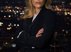 Zdjęcia promocyjne obsady 2 sezonu serialu The Fall