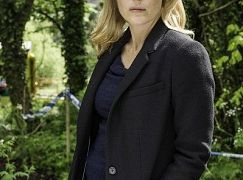 Zdjęcia promocyjne obsady 2 sezonu serialu The Fall