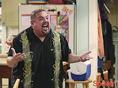 Cristela: 1x06 Equal Pay - zdjęcia promocyjne