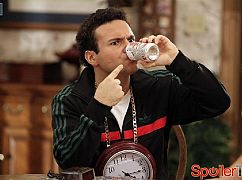 The Goldbergs: 2x05 Family Takes Care of Beverly - zdjęcia promocyjne